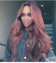 Purple Burgundy Hair Color, Hire Color, Purple Burgundy Hair, Blonde With Purple, Burgundy Hairstyles, Burgundy Hair Color, Hair Color Blonde, Medium Brown Hair, Haute Hair