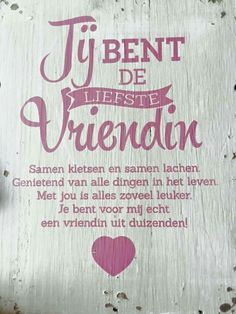 a wooden sign that says jebent de vierste virendn