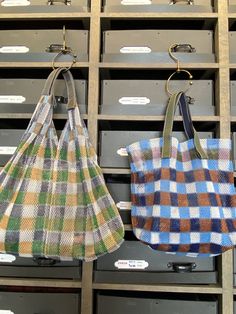 メッシュバッグ　トート型(小）インポーチ付き　『デンマークチェック柄』 Creative Bag, Window Shopping, Arm Candy, Checks, Sewing Projects, Tent, Weaving, Pouch, Stripes