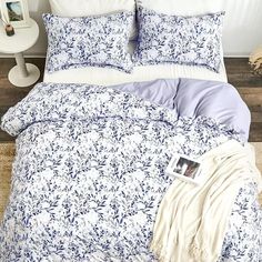 Floral Duvet Cover Queen Size, 3 Pcs Violet Duvet Cover for All Season, Soft. .  "This pin contains affiliate links, which means I may earn a commission at no cost to you extra for you". 
 #affiliate #advertising"