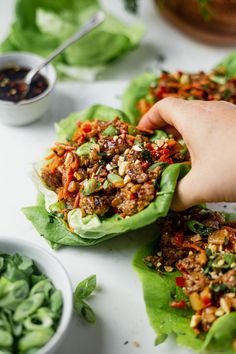 Sweet and Spicy Pork Lettuce Wraps Asian Turkey Lettuce Wraps, Salat Wraps, Asian Turkey, Turkey Lettuce Wraps, Tacos Mexicanos, Pork Lettuce Wraps, Lettuce Wrap Recipes, Spicy Pork, Idee Pasto Sano