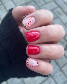 Dip Powder Ideas For Short Nails, Christmas Nails Short Almond, Dip Powder Ideas, Cookies Nails, Christmas Dip Nail Ideas, Christmas Dipped Nails Ideas, Dip Nail Ideas, Christmas Nails Short, Christmas Nails Designs