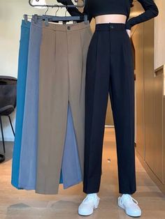 Casual Outfits Trousers Simple, Neat Outfits, Classy Tips, Korean Outfit Street Styles, Cropped Flare Pants, Women Trousers, Korean Casual Outfits