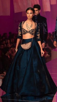 Manish Malhotra Bridal Lehenga, Manish Malhotra Bridal, Manish Malhotra Lehenga, Fashion Week Winter, Designer Embroidery, Indian Princess