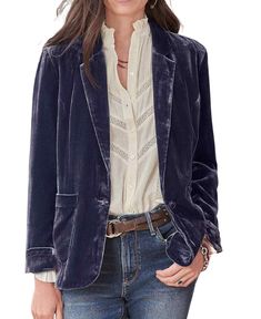 PRICES MAY VARY. One button down velvet jacket for spring and fall Trendy lightweight casual velvet blazer jacket 【Size Guide for VELVET BLAZER JACKET】----XS=US 0-2, S=US 4-6, M=US 8-10, L=US 12-14, XL=US 16-18, XXL=US 20-22. Please refer to the body size chart in last picture before purchase. 【SELLING POINTS for VELVET COAT】----- 1 Button up jacket/ Long sleeves/ 2 Side pockets/ Sort length velvet suit women shacket/ Solid color- Long black blazer women, wine red blazer for woman, green velvet Velvet Jacket Women, Blue Velvet Blazer, Velvet Cardigan, Blazer Casual, Velvet Sleeve, Velvet Blazer, Velvet Jacket, Womens Blazers, Long Sleeve Blazers