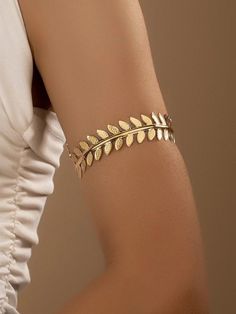 📍PRODUCT SIZE Diameter: 6.5 cm Diameter: 2.55 inch 📍PRODUCT FEATURES Color: Yellow Gold Gender: Women Material: Iron Type: Arm Cuff Style: Fashionable ✈ PROCESSING TIMES All orders are shipped within 1-2 business days after order is received. 📍TRANSPORT İncludes tracking number 💫 Thank you for choosing our store Gold Arm Bands, Arm Cuffs, Arm Cuff Jewelry, Upper Arm Cuff Bracelet, Gold Arm Cuff, Arm Bangles, Arm Cuff Bracelet, Upper Arm Cuffs, Arm Bracelets Upper