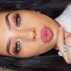 Perfect Makeup Look, Bambi Eyes, Maquillage On Fleek, Makeup Secret, Full Face Makeup, Makeup Obsession, Perfect Makeup, Prom Makeup