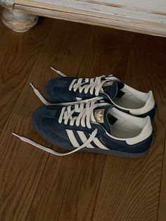 Navy Blue Sambas, Navy Samba, Navy Sambas, Copenhagen Shoes, Thrifted Shoes, Sailing Shoes, Samba Classic, Lifestyle Shoes