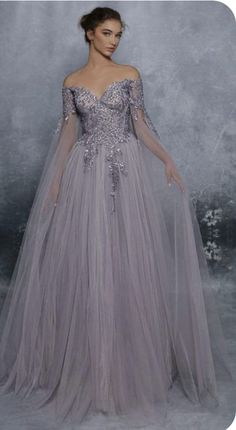 Gown Couture, Dress Couture, Tarik Ediz, Fantasy Dresses, Ball Gowns Evening, Couture Candy, Fantasy Gowns, Cape Sleeves, Fairytale Dress