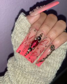 Mood Changing Nails, Mood Changes, Coffin Nails Designs, Ombre Nails, Coffin Nails, Arm Warmers, Glitter