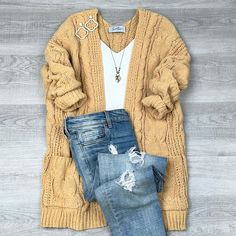 This Oversized cozy buttery soft cable knit cardigan and is the perfect throw-on cardigan for breezy nights and seasonal transitions. Cute Plus Size Clothes, Mustard Cardigan, Fashion Rules, Teacher Clothes, Cardigan Outfit, Cable Knit Sweater Cardigan, Fantasy Closet, Flannel Jacket, Cable Knit Cardigan