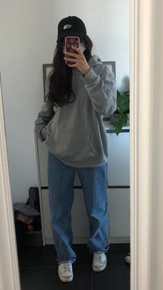 EverSoft Ring Spun Cotton Pullover Provides Premium Softness Wash after Wash Grey Crewneck Outfit, Cute School Outfits For Highschool, Highschool Outfits Freshman, Gray Sweatshirt Outfit, Gray Hoodie Outfit, Gray Sweatpants Outfit, Cute School Outfits, Hoddies Outfits, Outfits For Highschool