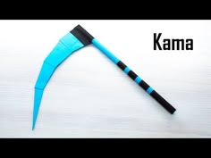 Comment faire une faucille de combat KAMA - origami FAUCILLE DE COMBAT facile - YouTube Ninja Crafts, Origami Hand, Flower Making Tutorial, Standoff 2, Arte Zombie, Easy Perler Bead Patterns, Origami Videos