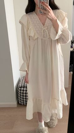 Night Gown Dress, Night Dress For Women, Muslimah Fashion Outfits, Women Nightwear, Vintage Style Dresses