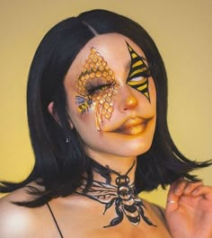 Creative Halloween Makeup, Bee Makeup, Holloween Makeup, Halloween Makeup Pretty, Oh Honey, Special Makeup, Cool Halloween Makeup