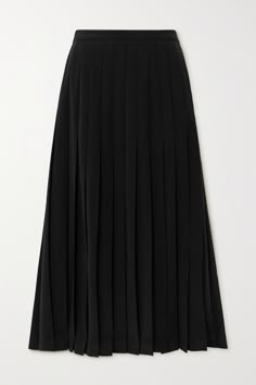 Saloni's 'Kilt' skirt is cut from stretch-crepe and knife-pleated for fluid movement. It will look so elegant worn with an off-the-shoulder top or a sharply tailored blazer. Pleated Satin Midi Skirt, Elegant Pleated Black Skirt, Long Black Pleated Skirt, Luxury Black Skirt, Fitted Black Pleated Midi Skirt, Pleated Long Skirt Outfit, Black Pleated Maxi Skirt, Black A-line Pleated Skirt, Elegant Black A-line Pleated Skirt