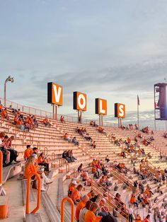 Stadium, rocky top, volunteers stadium, Tennessee vols, Tennessee Tennessee Titans Aesthetic, Univ Of Tennessee, Tennessee Aesthetic, Delta Dawn, College Vision Board, College Acceptance, Tennessee Vols