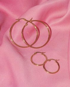 Simplistic Stainless Steel Hoop Earrings #hoopstore Shop Gold Jewelry xipiteca.com Classic Jewelry // Basic Hoops // Women Jewlery Brand // Women Owned Business // Latina Jewelry Store #hoops #earrings #fashion #jewelry #goldjewelry #shopsmall #womenowned Latina Jewelry Aesthetic, Latina Earrings, 2000s Jewelry, Nepo Baby, Women Owned Business, Latina Jewelry, 90s Jewelry, Magical Women, Bamboo Hoop Earrings