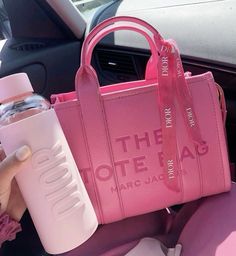 Pink Marc Jacobs Tote Bag, Pink Essentials, Handbags Aesthetic, Pink Dior, Marc Jacobs Tote Bag, Essentials Aesthetic, My Style Bags, Luxury Bags Collection