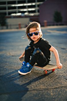 Geo Fox Apparel Skater Outfit, Urban Wear Women, Urban Kids, Fashion 80s, Hipster Mens Fashion, Skating Outfits, Kids Fashion Clothes, Jolie Photo, Urban Wear