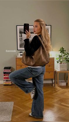 Fall Dinner Outfit Casual, Instagram Recreate, Europe Fall Outfits, Outfits For 2023, Florida Fall, Braided Bag, Aesthetic Fits, Looks Street Style