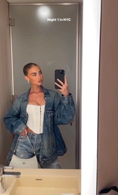 Friday Night Outfit, Jumpsuit Denim, Maquillage On Fleek, Gigi Hadid Outfits, Night Out Outfit, Jeans Denim, Neutral Outfit, Outfit Inspo Fall, Mode Inspo