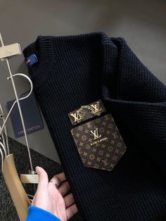 Lv Shirts For Men, Expensive Clothes Men, Gucci T Shirt Mens, Prince Coat, Puffer Jacket Outfit, Branded Outfits, Mens Polo T Shirts, Gucci T Shirt, Hype Clothing