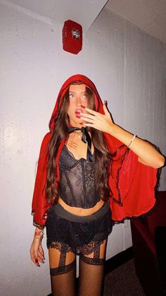 Hot Little Red Riding Hood Costume, Hallowrrn Costumes Women, Little Red Halloween Costumes, Halloween Red Costume, Little Red Riding Hood Costume Aesthetic, Solo Hot Halloween Costumes, Halloween Outfits 2024, Halloween Costumes College 2024, Little Red Riding Hood Costume Ideas