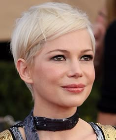 Short Haircuts For Fine Hair, New Short Hairstyles, Side Hair, Best Short Haircuts, Haircut For Older Women, Kirsten Dunst