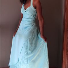 New With Tags Gorgeous Teal Blue Special Occasion Dress. Junior Size 3 Dress Has 3 Layers And A Beautiful Long Tail In The Back ( Not Too Long) Halter Style Dress Long Teal Dress, Halter Style Dress, Prom Ideas, Special Occasion Dress, Teal Dress, Dress Inspo, Long Tail, Halter Style, 3 Layers