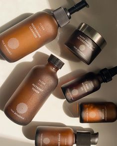 Luxury Cosmetics Design, Body Wash Packaging, True Botanicals, Bottle Design Packaging, Natural Skincare Brands, Botanical Skincare, Skin Care Packaging, Skincare Packaging, Gorgeous Skin