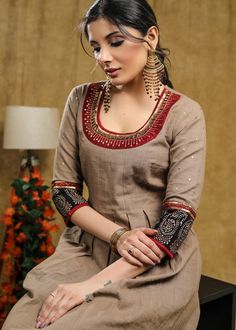 Salwar Collection, Latest Designer Kurtis, Embroidery On Neckline, Designer Kurtis Online, Simple Kurta, Kurti Pant, Simple Kurta Designs, Churidar Suits, Kurtis With Pants