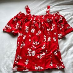 Cute Floral Off The Shoulder Top, Never Worn. Red Summer Top For Day Out, Red Tops For Summer Day Out, Red Spring Vacation Tops, Red Spring Vacation Top, Red Summer Blouse For Vacation, Summer Vacation Red Blouse, Red Trendy Blouse For Vacation, Trendy Red Blouse For Vacation, Red Floral Print Summer Tops