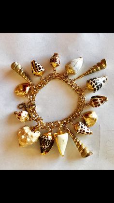 Christas South Seashells Gold charm bracelet Gold Bracelet Chain, Ocean Inspiration, Beach Jewelry, Sea Shell, Gold Charm