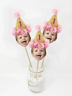 Birthday Face Retirement Centerpiece Sticks, 1st Birthday Photo Centerpieces, 1st Birthday Decorations, Rose Gold and Gold - Etsy Photo Centerpieces Diy Birthday, 1st Birthday Centerpiece Ideas, 1st Birthday Centerpieces, Easy Kids Party, Kids Party Centerpieces, First Birthday Centerpieces, Photo Centerpieces, First Birthday Balloons, 1st Birthday Photo