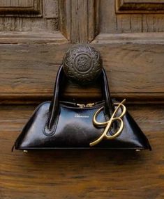 Look Formal, Mode Inspiration, Vintage Bags, No. 2, A Black