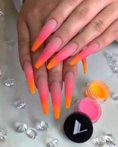 𝙋𝙞𝙣𝙩𝙚𝙧𝙚𝙨𝙩@𝙪𝙙𝙭𝙣𝙩𝙢𝙖𝙩𝙩𝙚𝙧 Unghie Sfumate, Ombre Acrylic Nails, Colorful Nails, Long Acrylic Nails Coffin, Coffin Nails Long, Ballerina Nails, Nail Swag, Summer Acrylic Nails, Neon Nails