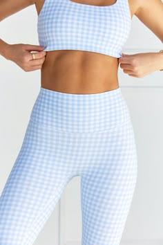 Introducing Astoria BALANCE — a set thoughtfully designed to become your go-to for daily wear yet supportive enough to push you through your toughest workouts. Our BALANCE Gingham Legging utilizes our ultra-soft Freeform™ brushed fabric designed to both flatter and support. Notable features include quick-dry tech, a moderate compression waistband with high waist fit, and back-side V-seam added to accentuate your curves without sacrificing functionality. Cape Town Outfits, Cute Workout Fits, Fits For College, Pretty Gym, Universal Outfits, College Wishlist, Chic Resort Wear, Town Outfits, Running Outfit