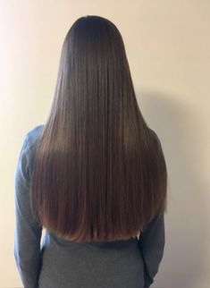 Haircut inspo brown thick glossy shiny hair blunt cut straightened long hair pretty brunette Mid Back Length Hair Straight, Mid Back Hair Length, Haïr Cut For Thick Straight Hair, Same Length Haircut, Long Length Haircut Straight, Solid Form Haircut, Haircuts For Straight Hair Medium, Mommy Haircut, Mid Back Length Hair