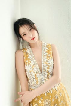 Iu Yellow, Iu Photos, Chi Bi, Girl Port, Kim Tae Hee, Lee Jieun, Iu Fashion, Lee Ji Eun, Hair Stylist Life