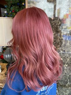 Faded Red Hair Dye, Grapefruit Hair Color, Pink Hair On Latinas, Berry Pink Hair Color, Rusty Pink Hair, Strawberry Hair Color Pink, Redish Pinkish Hair, Light Red Pink Hair, Rosy Pink Hair