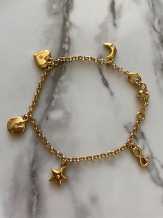 Kids Gold Jewelry, Gold Bracelet Simple, Braided Bracelet Diy, Flipagram Instagram, Kundan Jewellery Set, Gold Earrings Models, Daily Wear Jewellery, Fancy Jewellery Designs, Gold Jewelry Stores