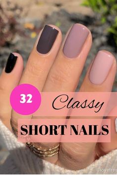 Looking for some inspiration for your short nailsCheck out our list of 52 stunning nail designs that are perfect for a chic and polished look. Fall Floral Nails Art Designs, Shorter Nails, August Nails, Elegant Nail, September Nails, Fall Nail Trends, Manicure Inspiration