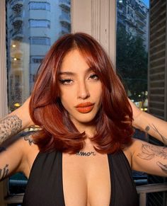 Red Hair 90s Style, Cowboy Copper Red Hair, Short Hair Inspiration Color, Orange Hair Olive Skin, Dark Orange Red Hair, Red Head Haircut, Ginger Hair Dark Roots, Ginger Long Bob, Copper Hair Tan Skin