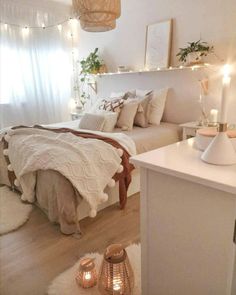 Trendy bedroom interior design Beige Room, Dekorasi Kamar Tidur, Redecorate Bedroom, Cozy Room Decor, Teen Bedroom Decor, Room Makeover Bedroom, Stylish Bedroom, Small Room Bedroom, Simple Bedroom