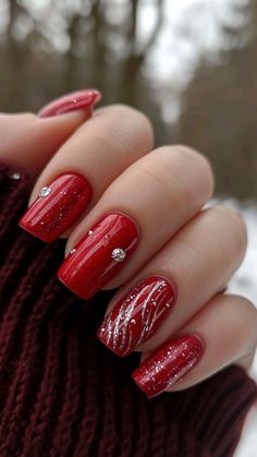 Hot Red Nails, Red Holiday Nails, Elegant Nail, Elegant Nail Art, Nail Shimmer, Nails Christmas, Nails 2024, Xmas Nails, Christmas Nail