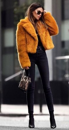 Winter Fashion Outfits Dressy, Pretty Winter Outfits, Outfit Ideas Korean, Winter Outfits 2020, Ootd Instagram, Women Ideas, Outfits Classy