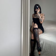 grunge tattoos inked girl with tattoo  outfits black dress Edm Outfit, Alternative Outfits, Edgy Outfits, Lookbook Outfits, Baddie Outfits, Elegant Outfit, Grunge Fashion, Outfits Casuales, Black Outfit