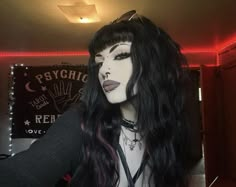 Easy Goth Makeup, Simple Goth Makeup, Pretty Goth Girl, Goth Makeup Looks, Goth Make Up, Goth Hair, Cool Makeup Looks