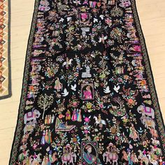 100% Pure Pashmina Shawl. Fully Resham (Silk) Hand Embroidery. Mughal Shikargah Scene. Vibrant Colors. Scarf Fashion Outfit, Kashida Embroidery, Made Accessories, Persian Art Painting, Design Pattern Art, Kashmiri Shawls, Indian Wedding Hairstyles, Black Shawl, Textile Prints Design